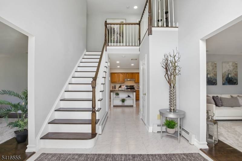 17 Garden St, East Hanover Twp., NJ 07936