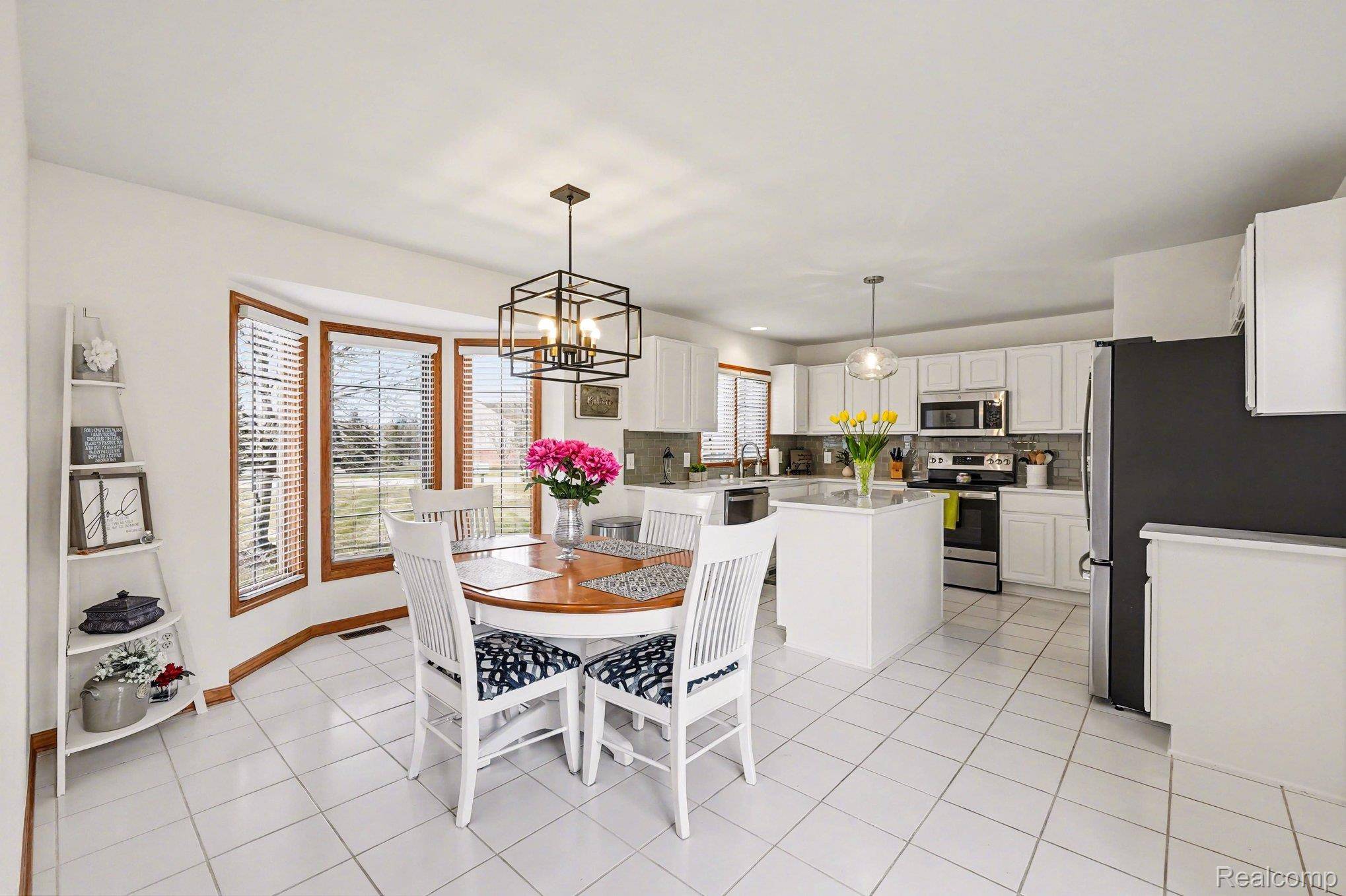 54568 Marissa CT, Shelby Charter Township, MI 48316