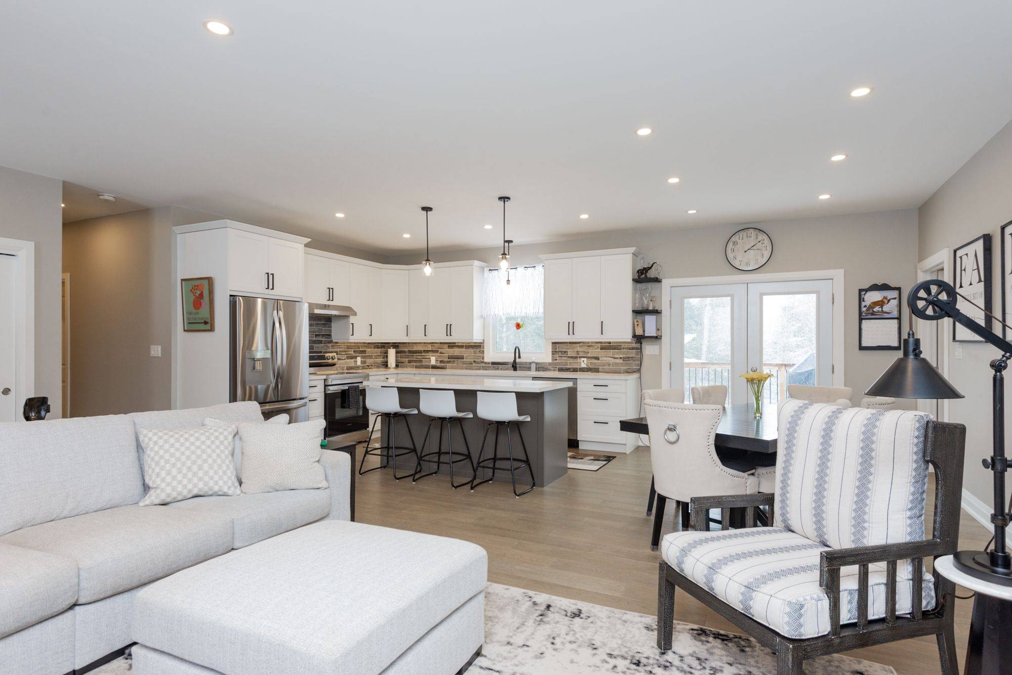 106 Riverside DR, Bonfield, ON P0H 1E0