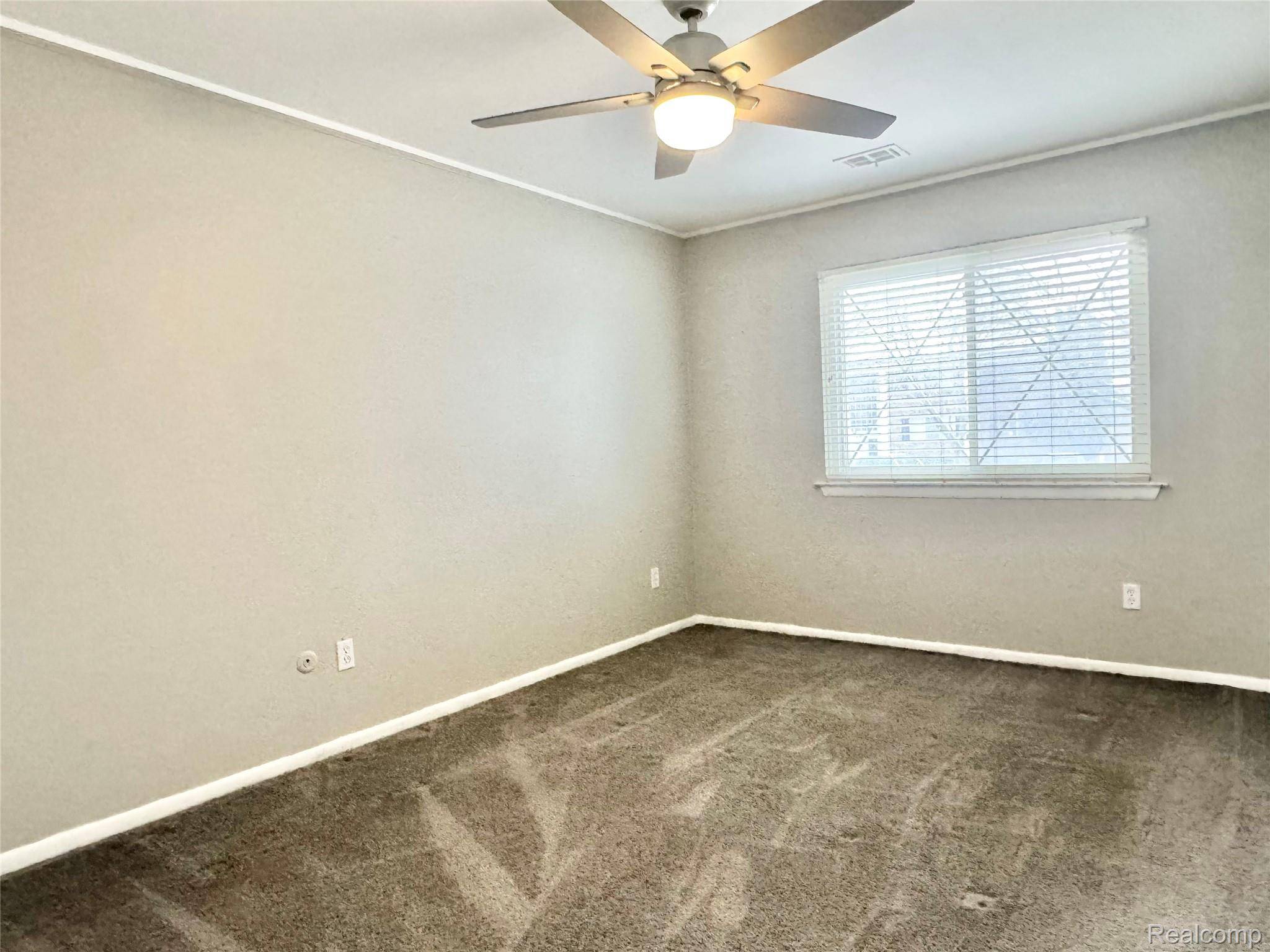 8211 DENWOOD DR #6, Sterling Heights, MI 48312