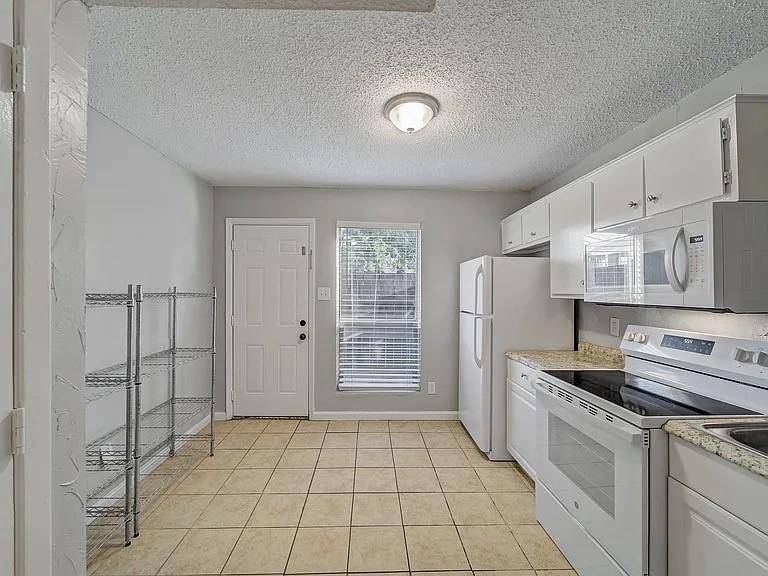 1901 Kingswood Court #1905, Denton, TX 76205