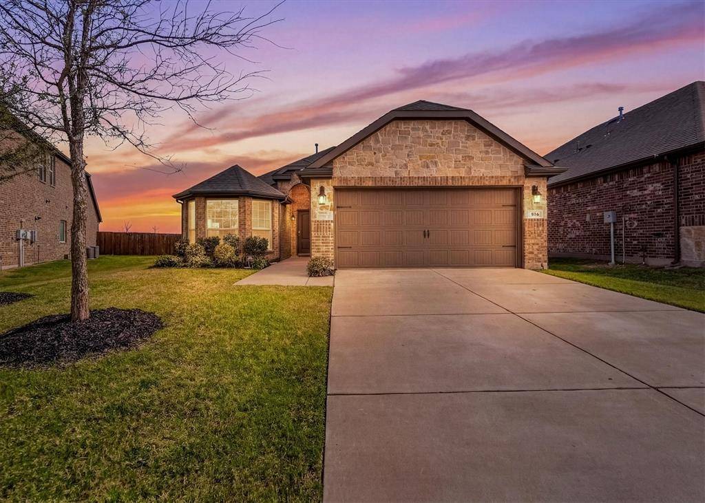 916 Brittany Drive, Anna, TX 75409