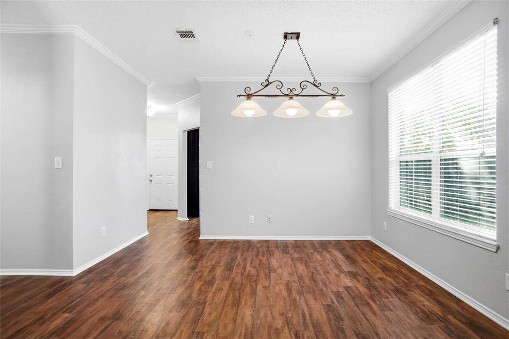 3932 Parkhaven Drive, Denton, TX 76210