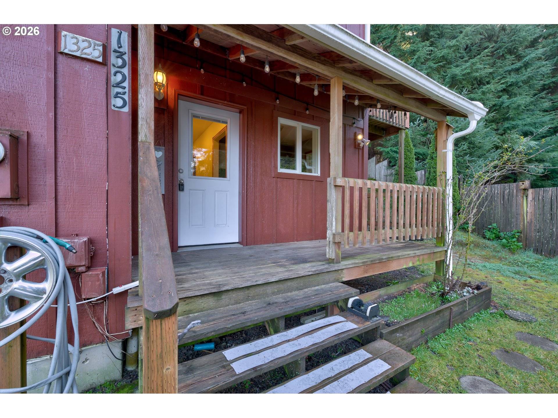 1325 CASCARA LN, Cannon Beach, OR 97110