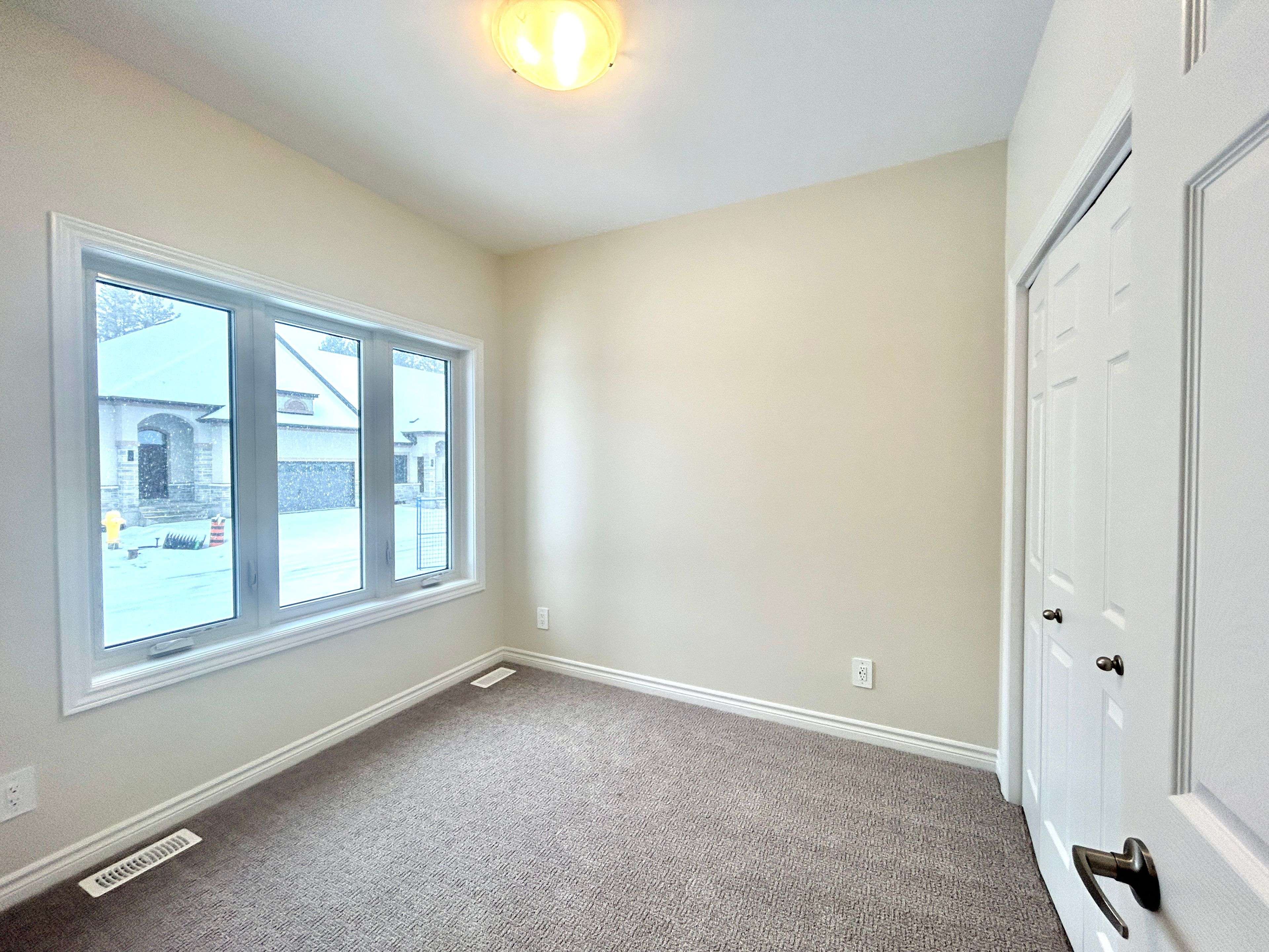 99 Cloverleaf DR #20, Belleville, ON K8N 4Z5