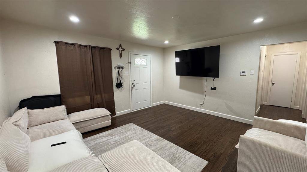 1822 Highland Street, Mesquite, TX 75149