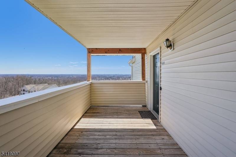 1636 King Ct, Green Brook Twp., NJ 08812