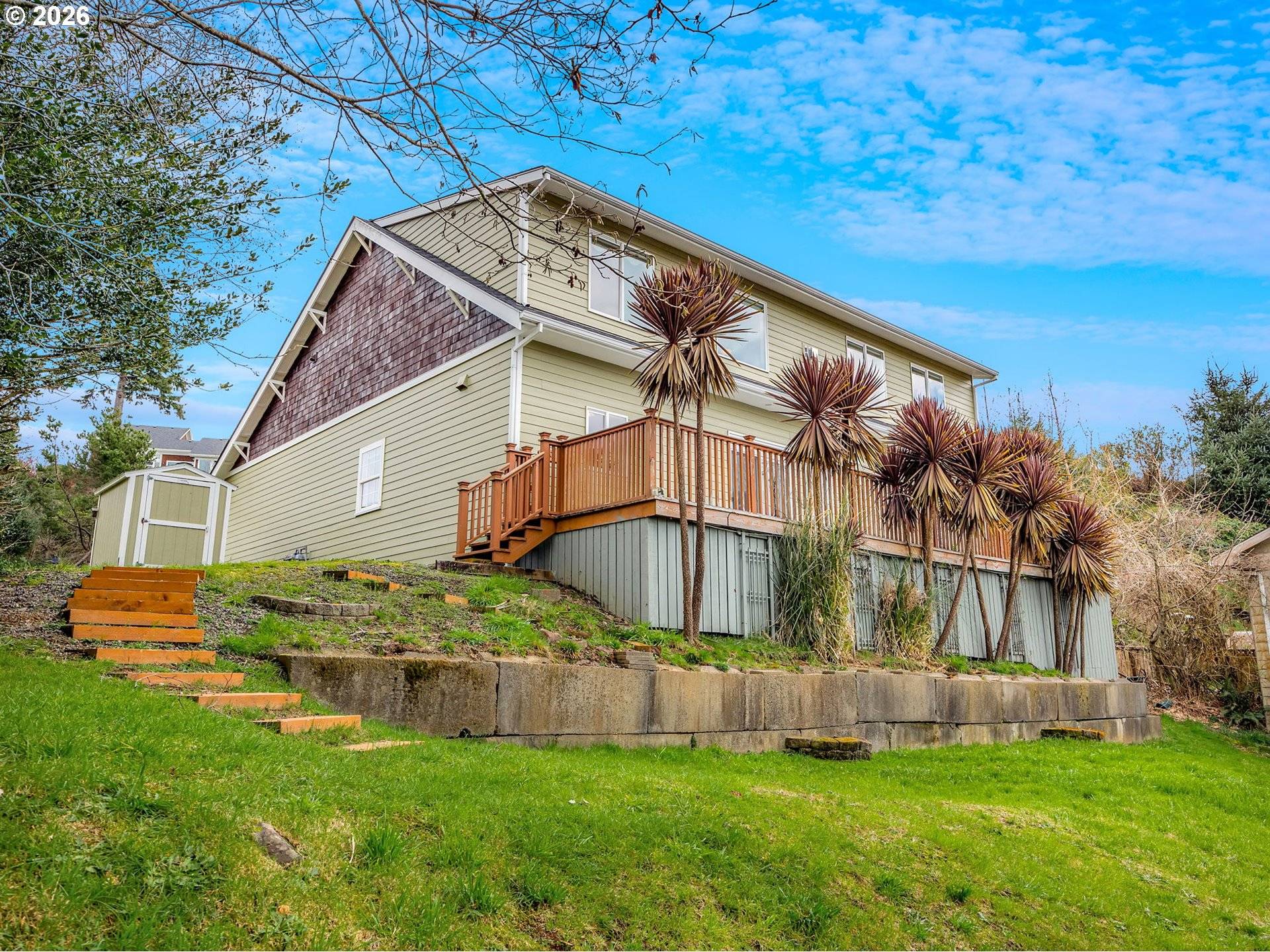 1805 BROADWAY ST, Seaside, OR 97138