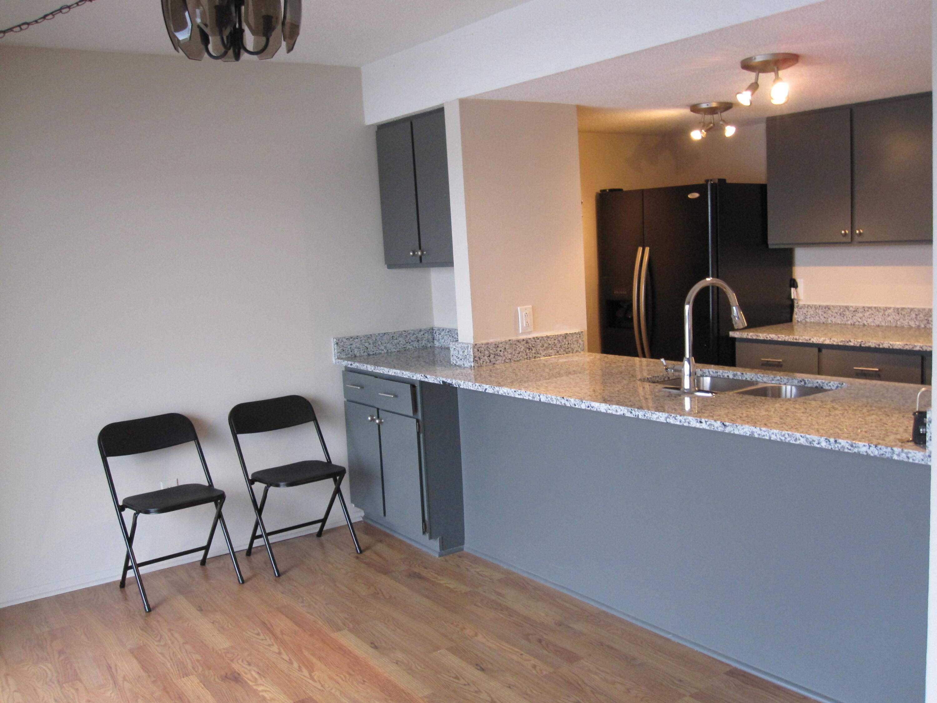 820 Cliffs DR #306, Ypsilanti Twp, MI 48198