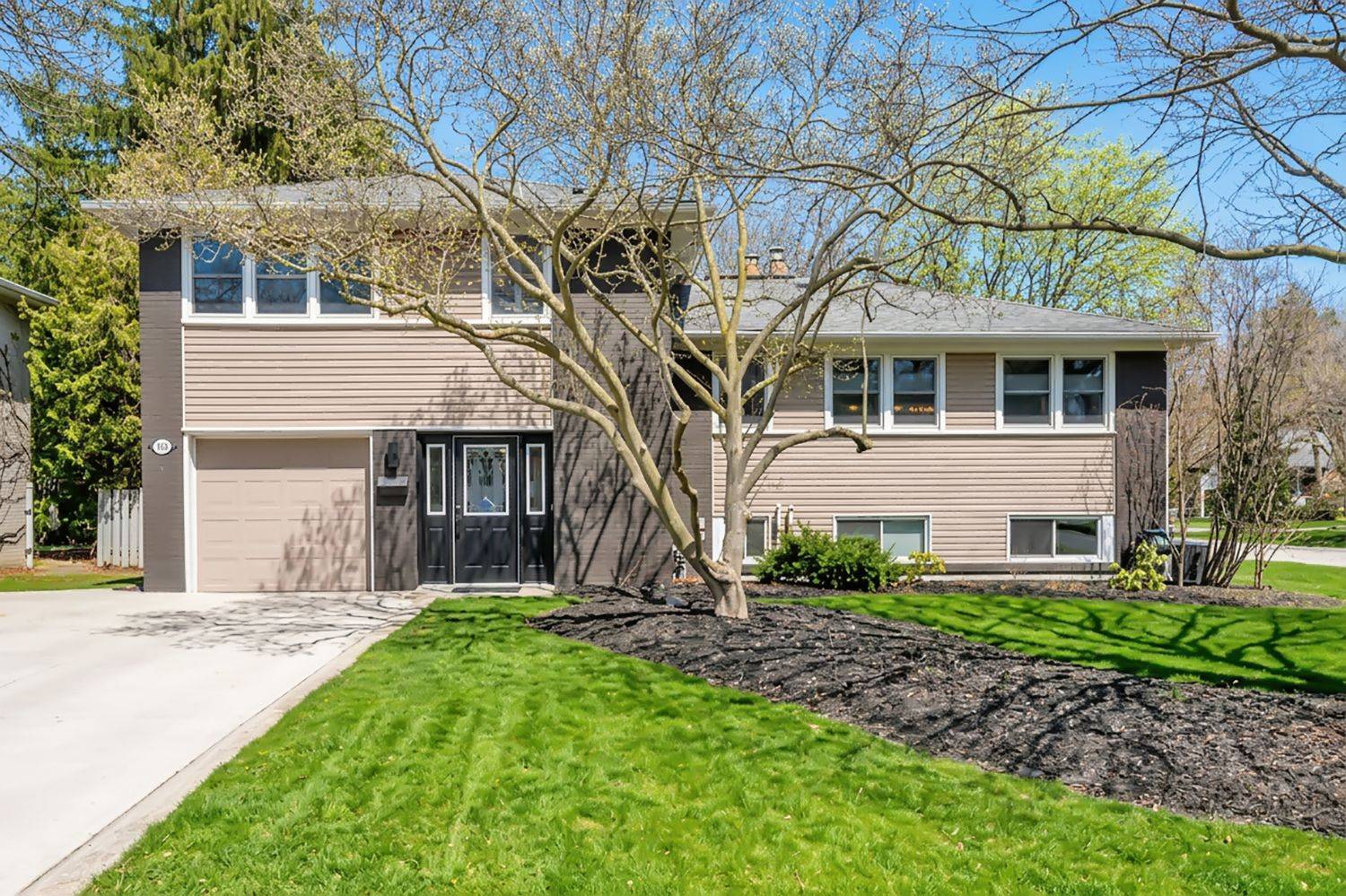 183 Westminster DR, Oakville, ON L6L 4H8