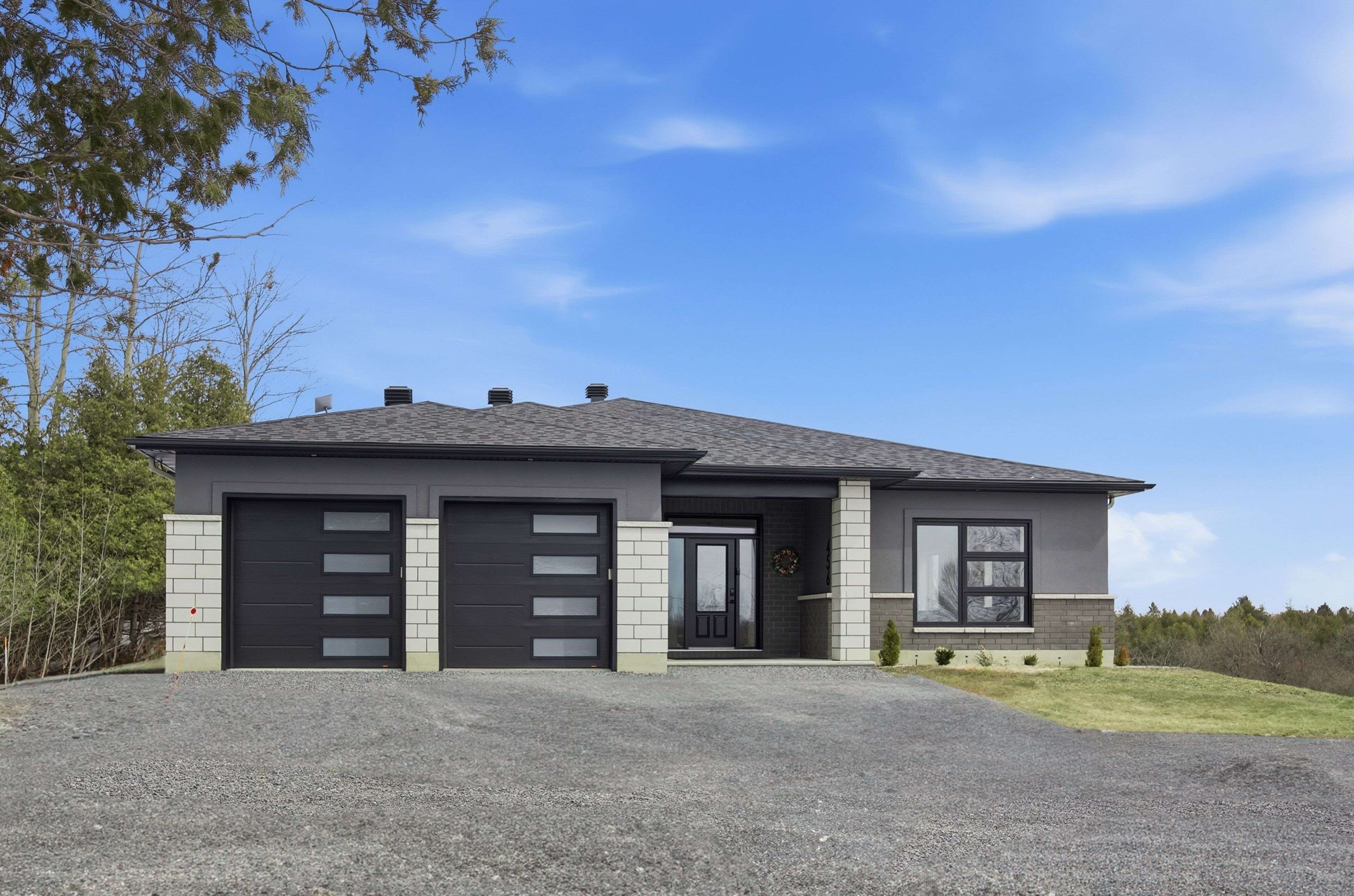 456 Pine GRV, Lanark Highlands, ON K0G 1K0