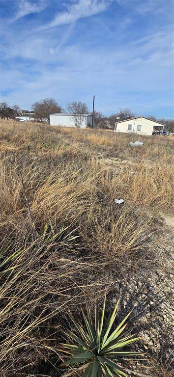 108 Sparrow Drive, Azle, TX 76020