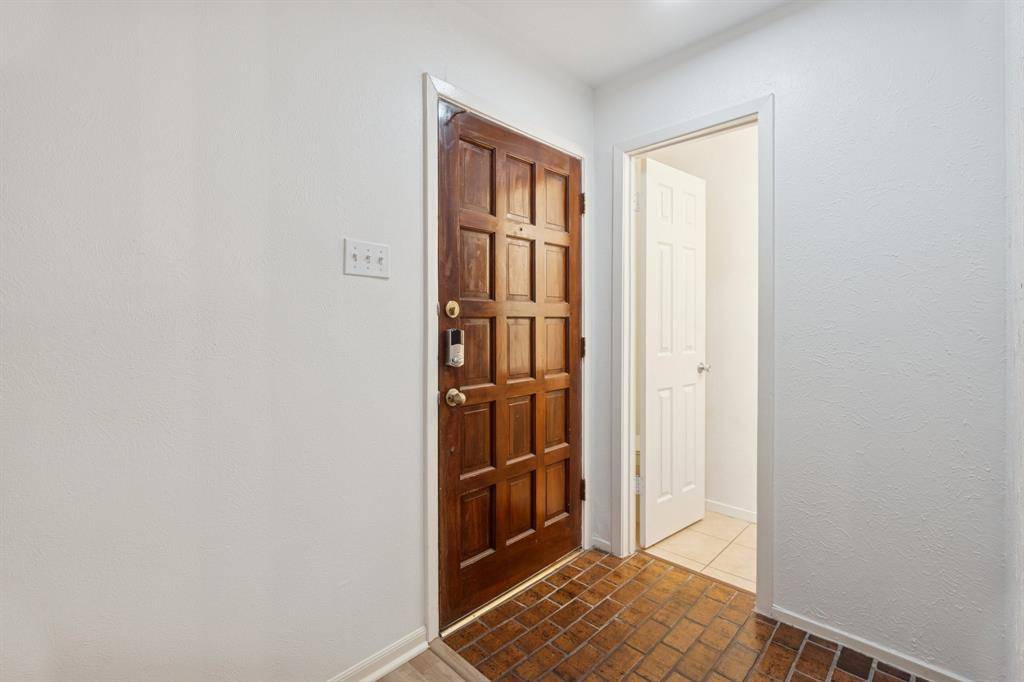 883 Dublin Drive #B, Richardson, TX 75080