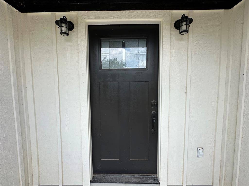 317 N Clark Street, Comanche, TX 76442