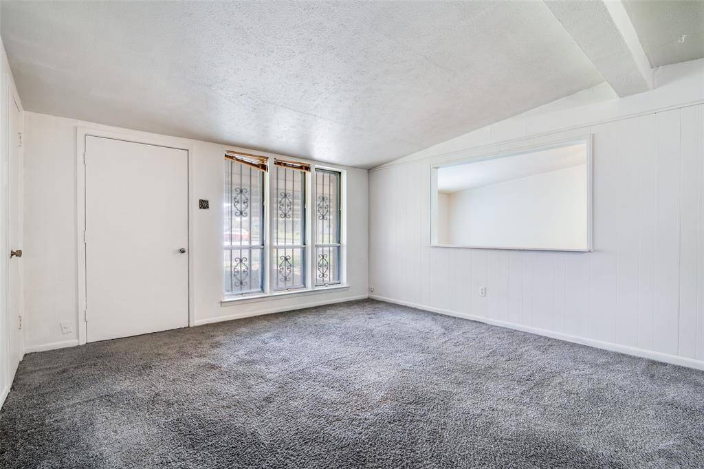 612 Henderson Circle, Garland, TX 75040