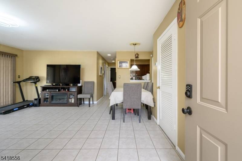 235 Dakota St, Paterson City, NJ 07503