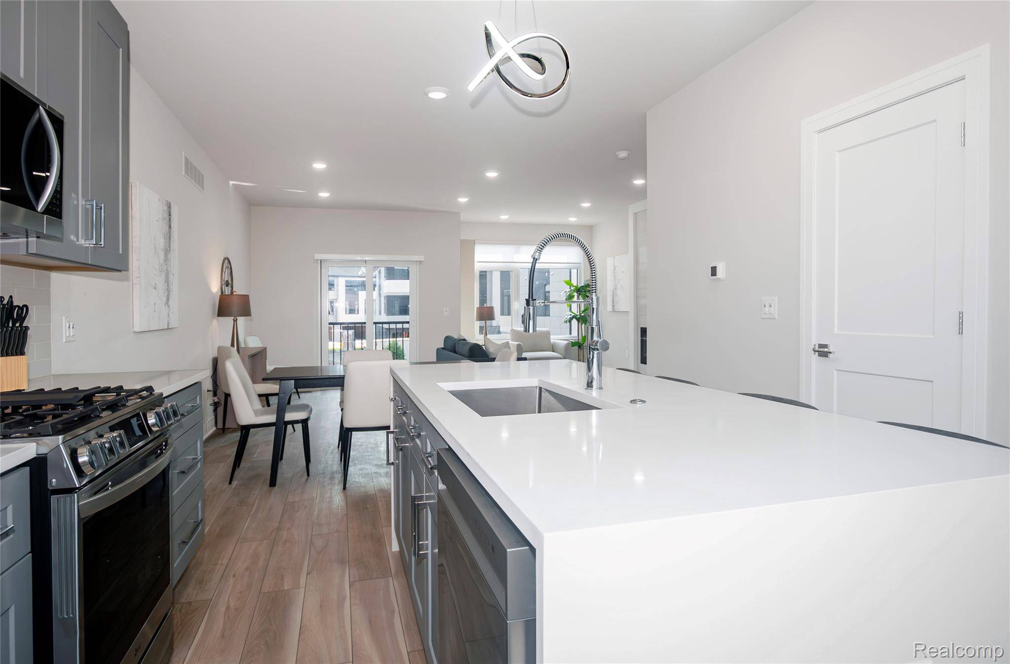 212 Innovation DR, Dearborn, MI 48126