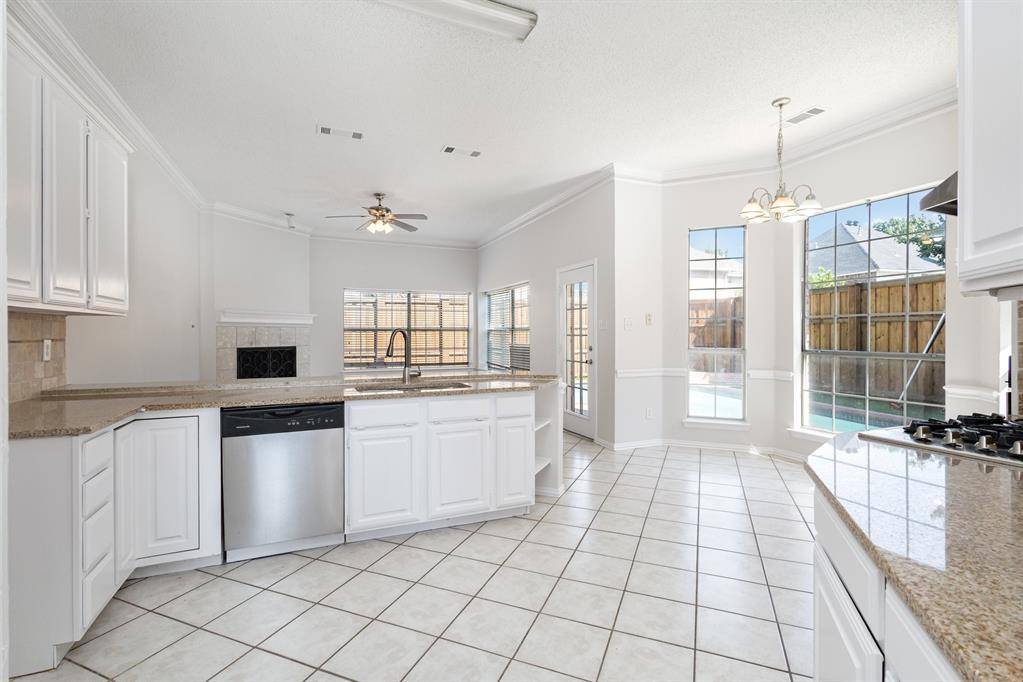 906 Beau Drive, Coppell, TX 75019