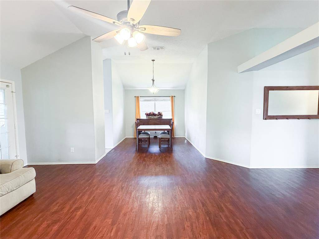 2115 Meadowview Drive, Corinth, TX 76210