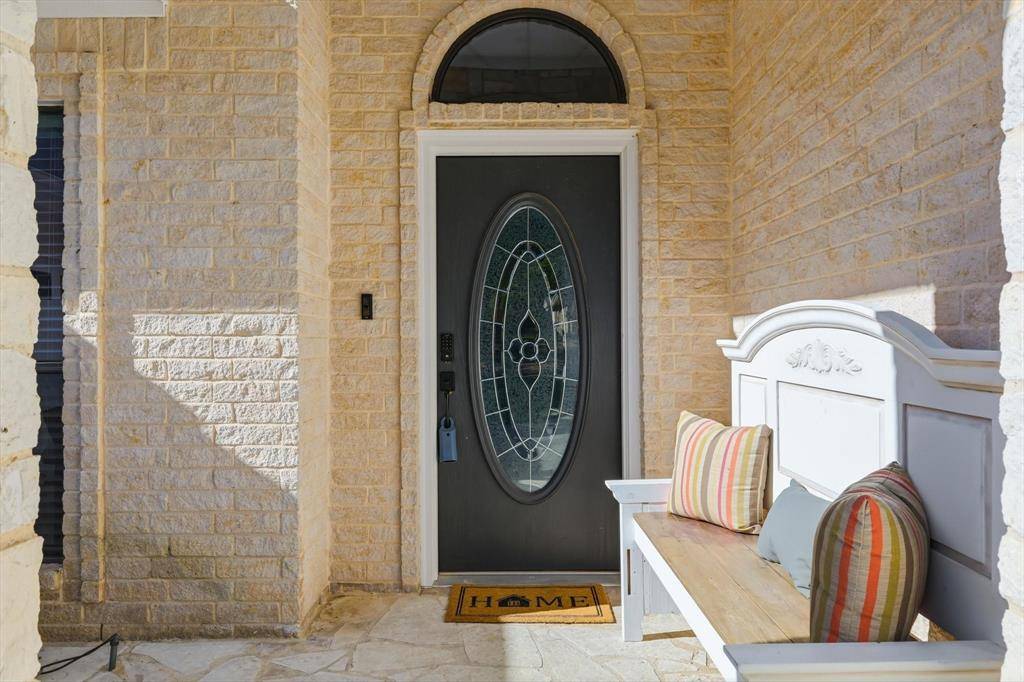 1805 Spinnaker Lane, Azle, TX 76020