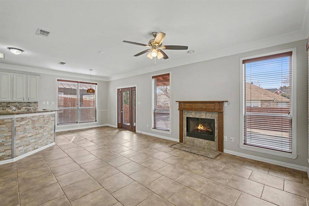 2104 Nugent Drive, Mansfield, TX 76063