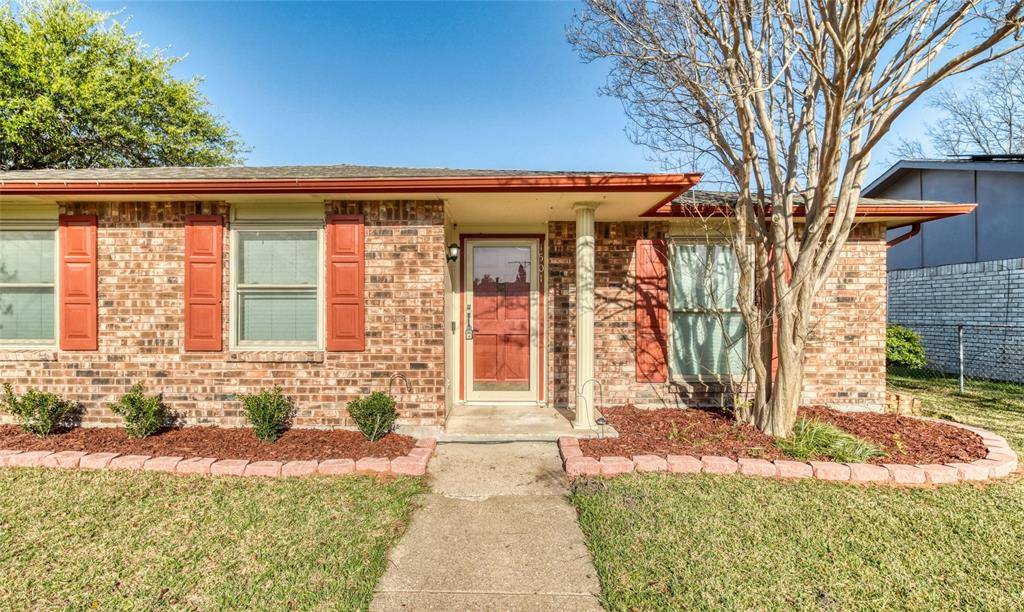 1501 Meandering Way, Garland, TX 75040