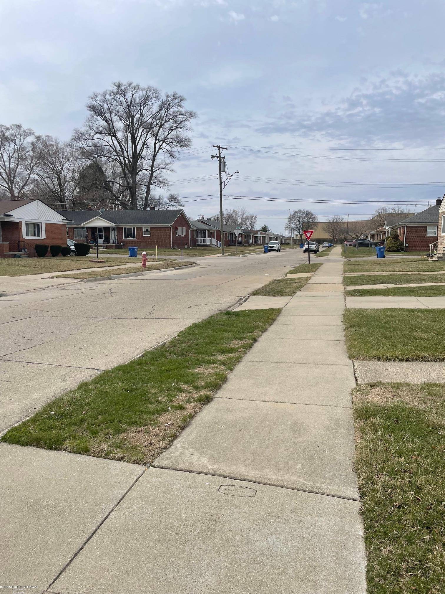 7519 Timken ST, Warren, MI 48091