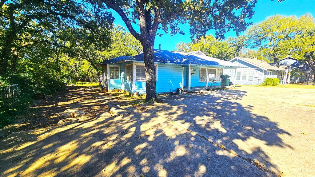 2621 N Locust Street, Denton, TX 76209