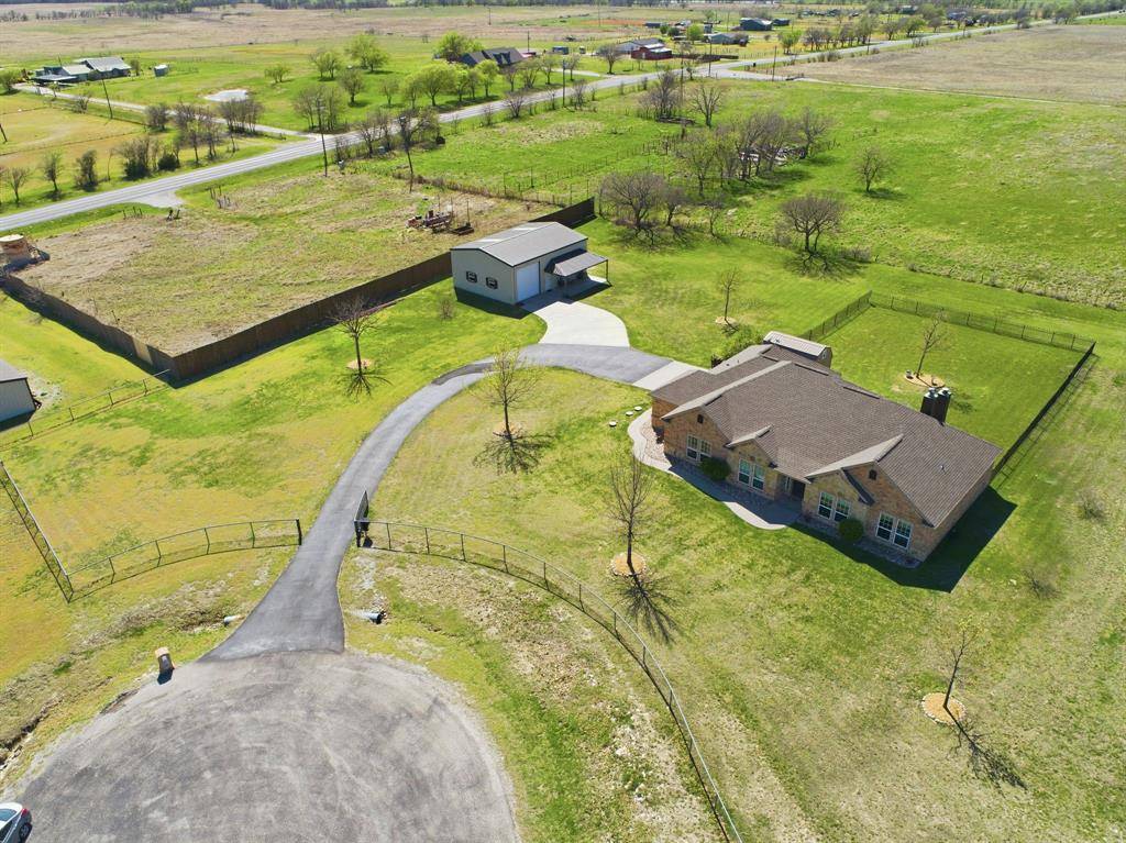 109 Heritage Parkway W, Decatur, TX 76234