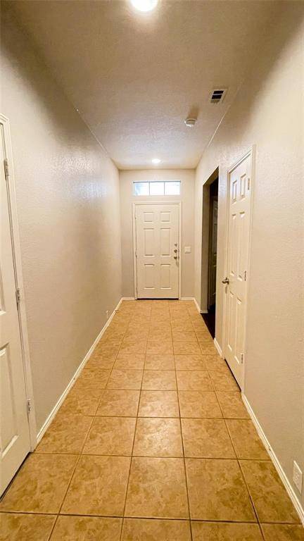 1002 Tabasco Trail, Arlington, TX 76002