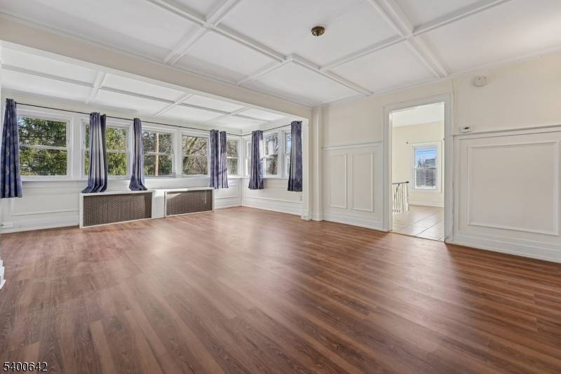 24 Franklin Pl, Summit City, NJ 07901