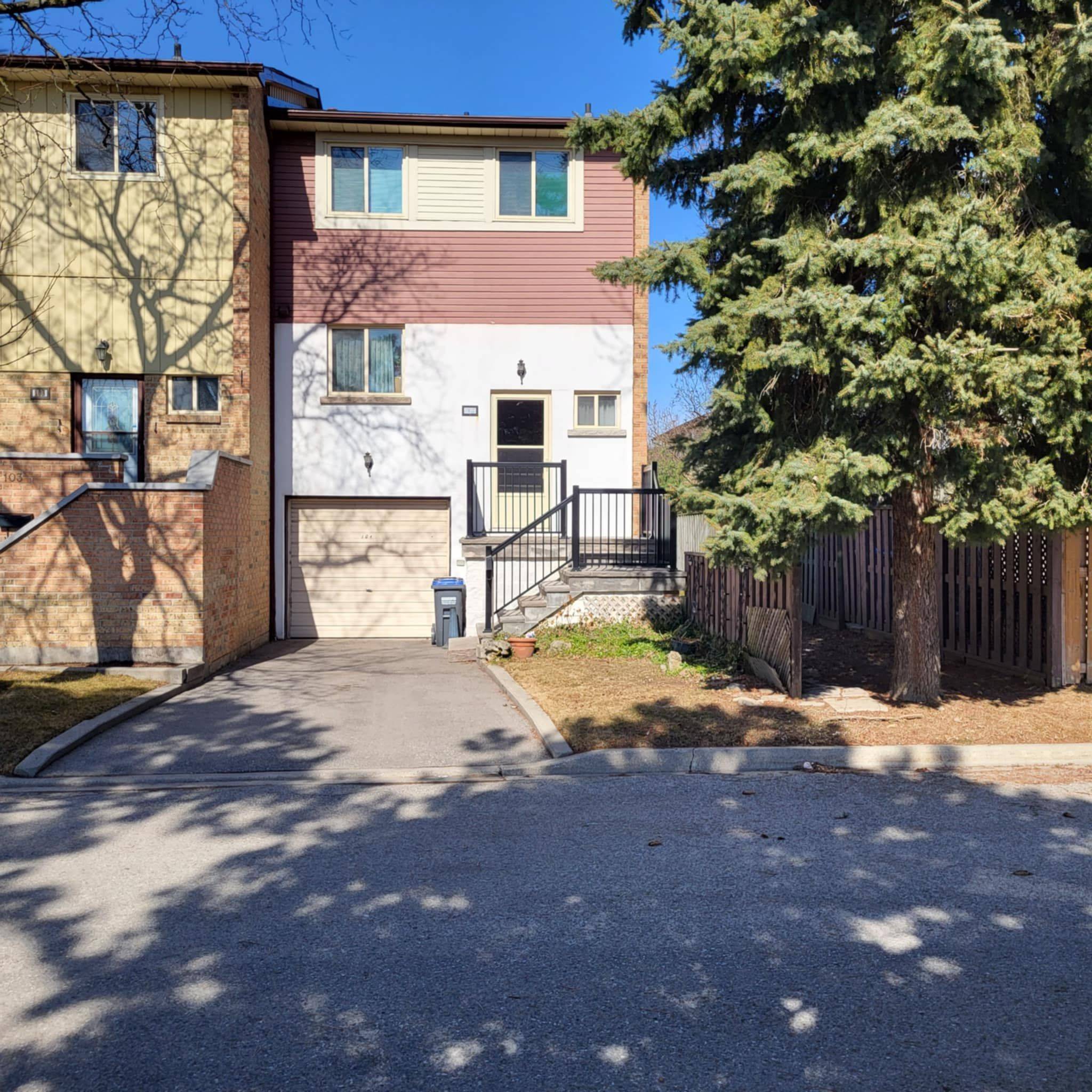 104 Baronwood CT #104, Brampton, ON L6V 3H7