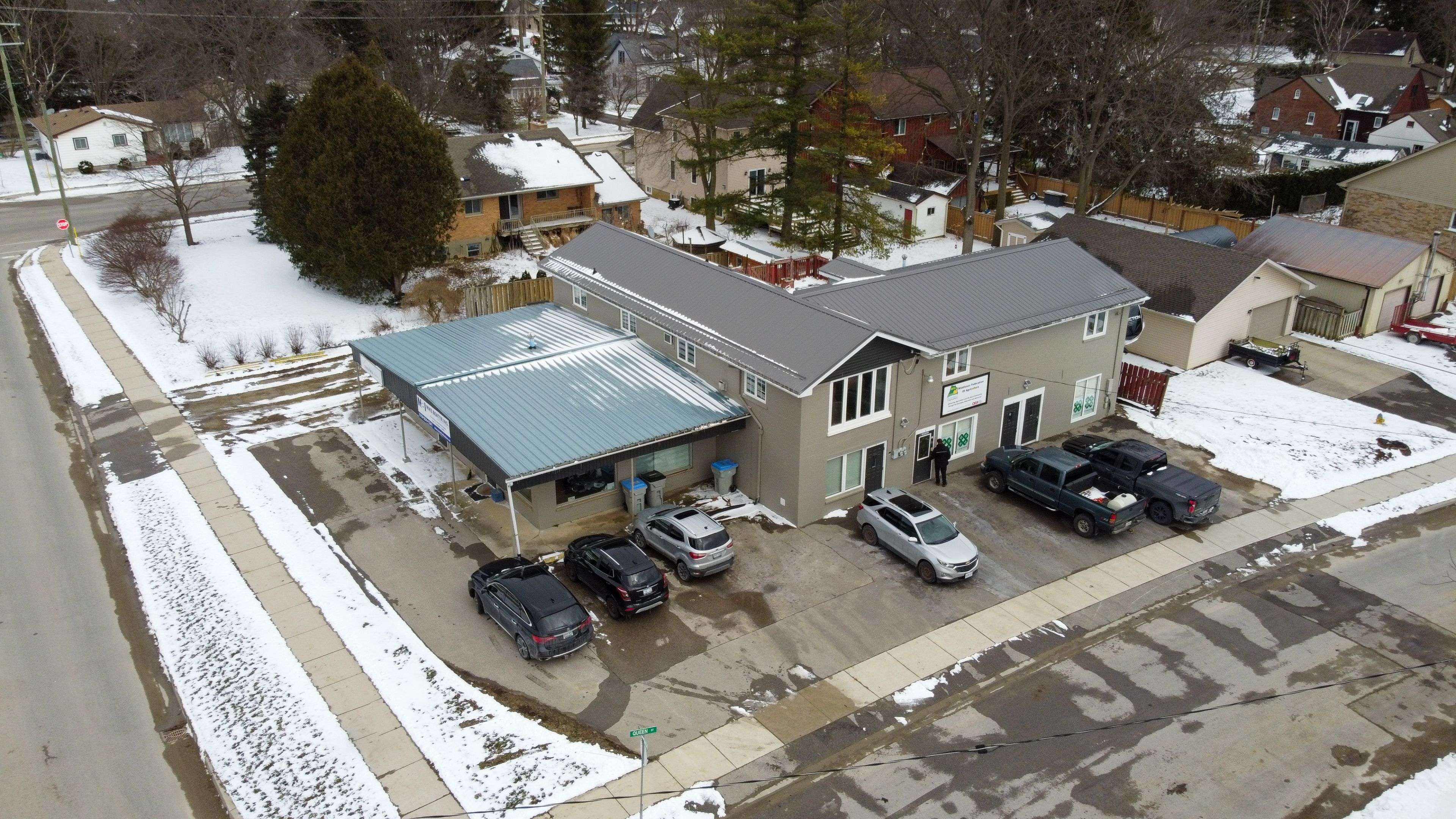 633 Lions Park DR, Strathroy-caradoc, ON N0L 1W0