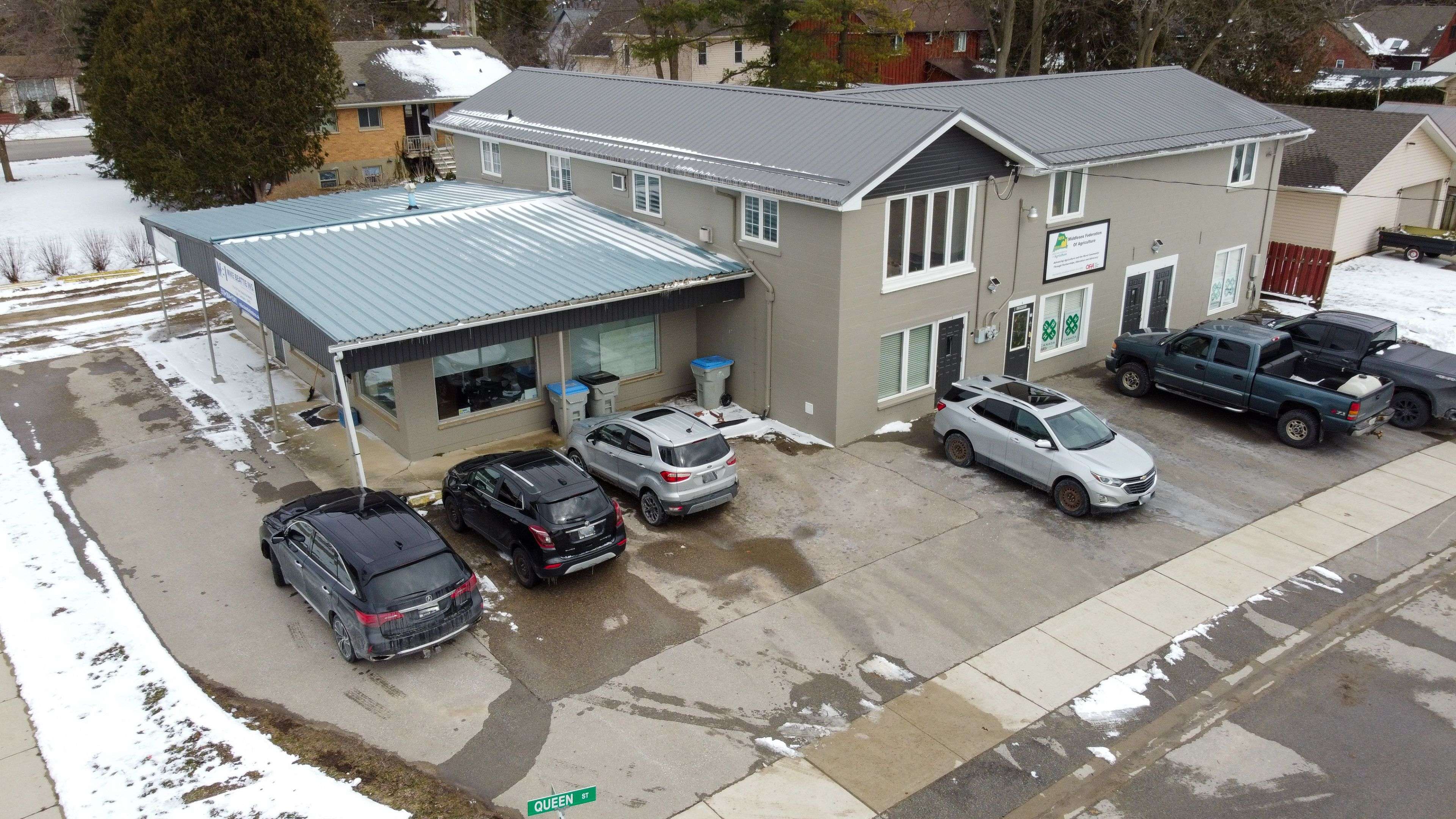 633 Lions Park DR, Strathroy-caradoc, ON N0L 1W0