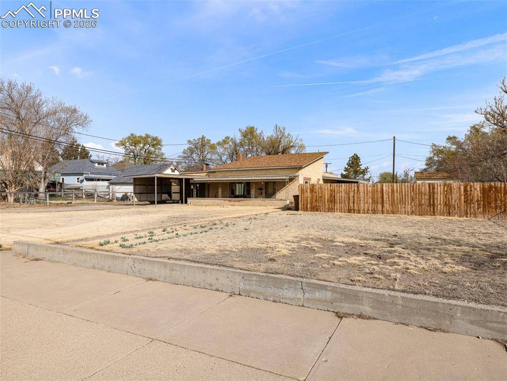 501 E 6th ST, La Junta, CO 81050