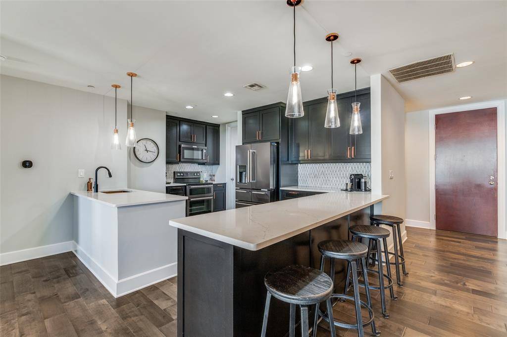 1505 Elm Street #1504, Dallas, TX 75201