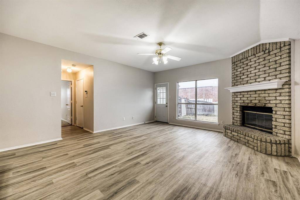 420 Overland Trail, Cedar Hill, TX 75104