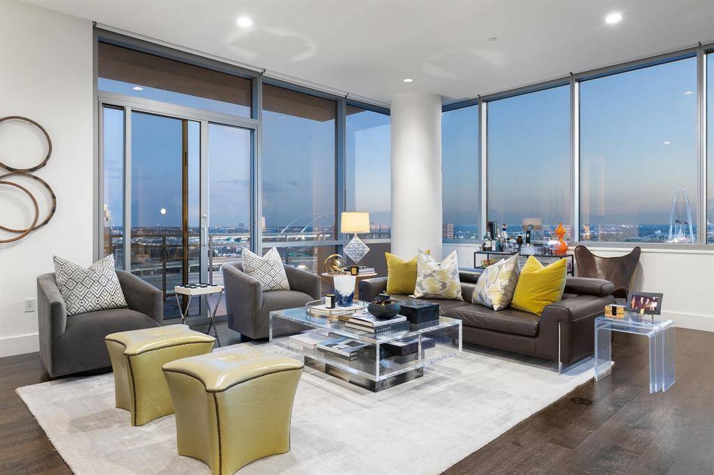 2200 Victory Avenue #1105, Dallas, TX 75219