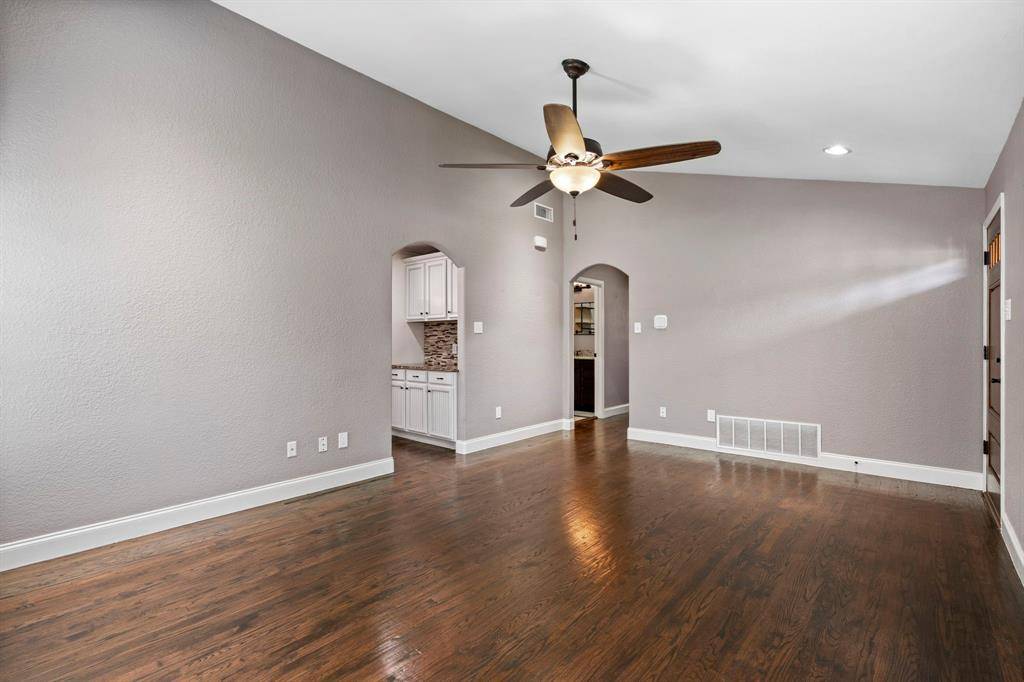 8406 Lakemont Drive, Dallas, TX 75209