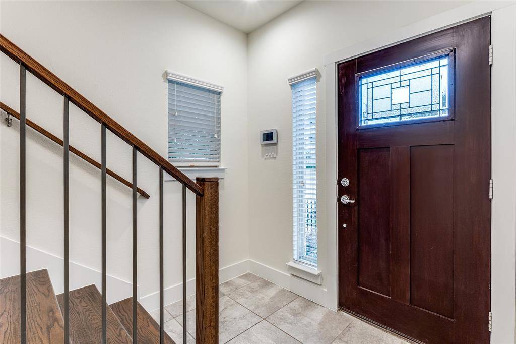 1320 Palm Springs Lane, Dallas, TX 75204