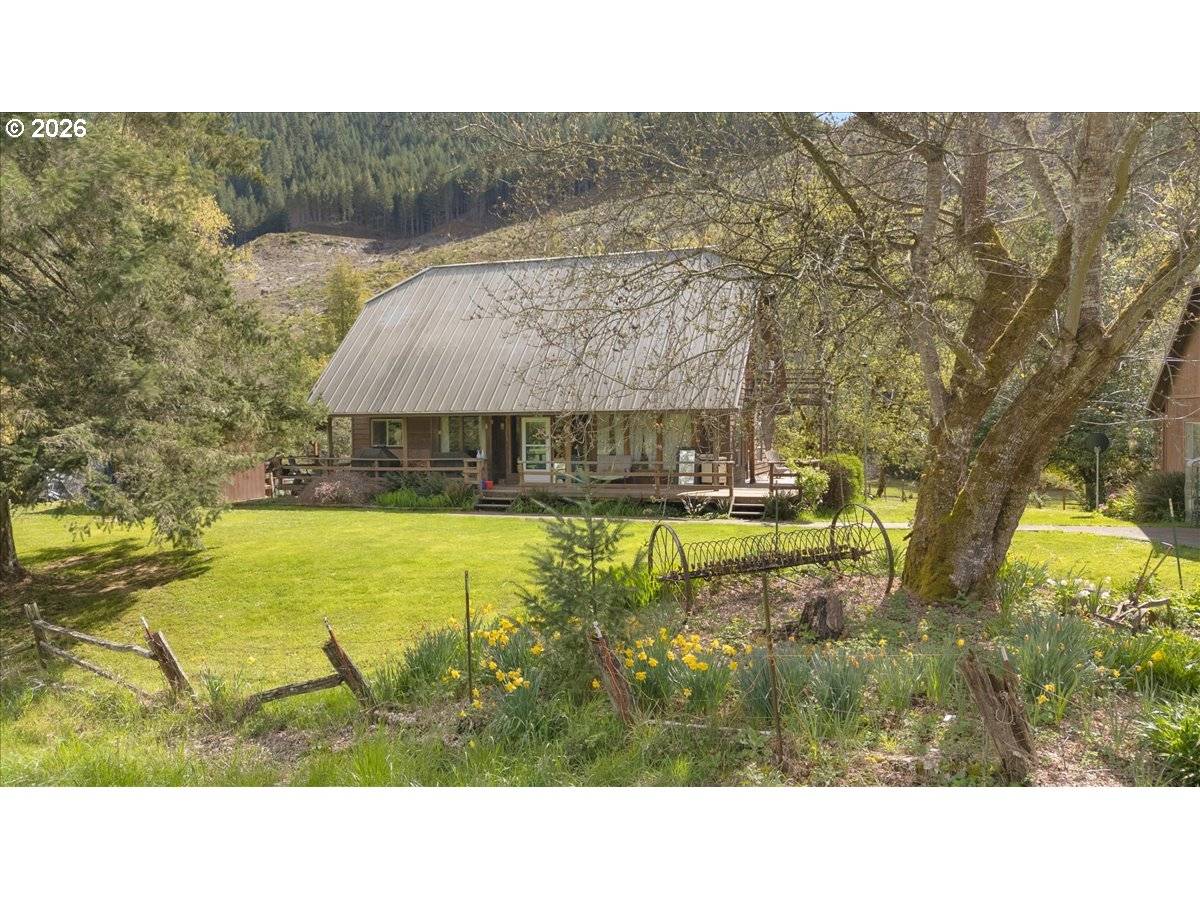 5089 N MYRTLE RD, Myrtle Creek, OR 97457