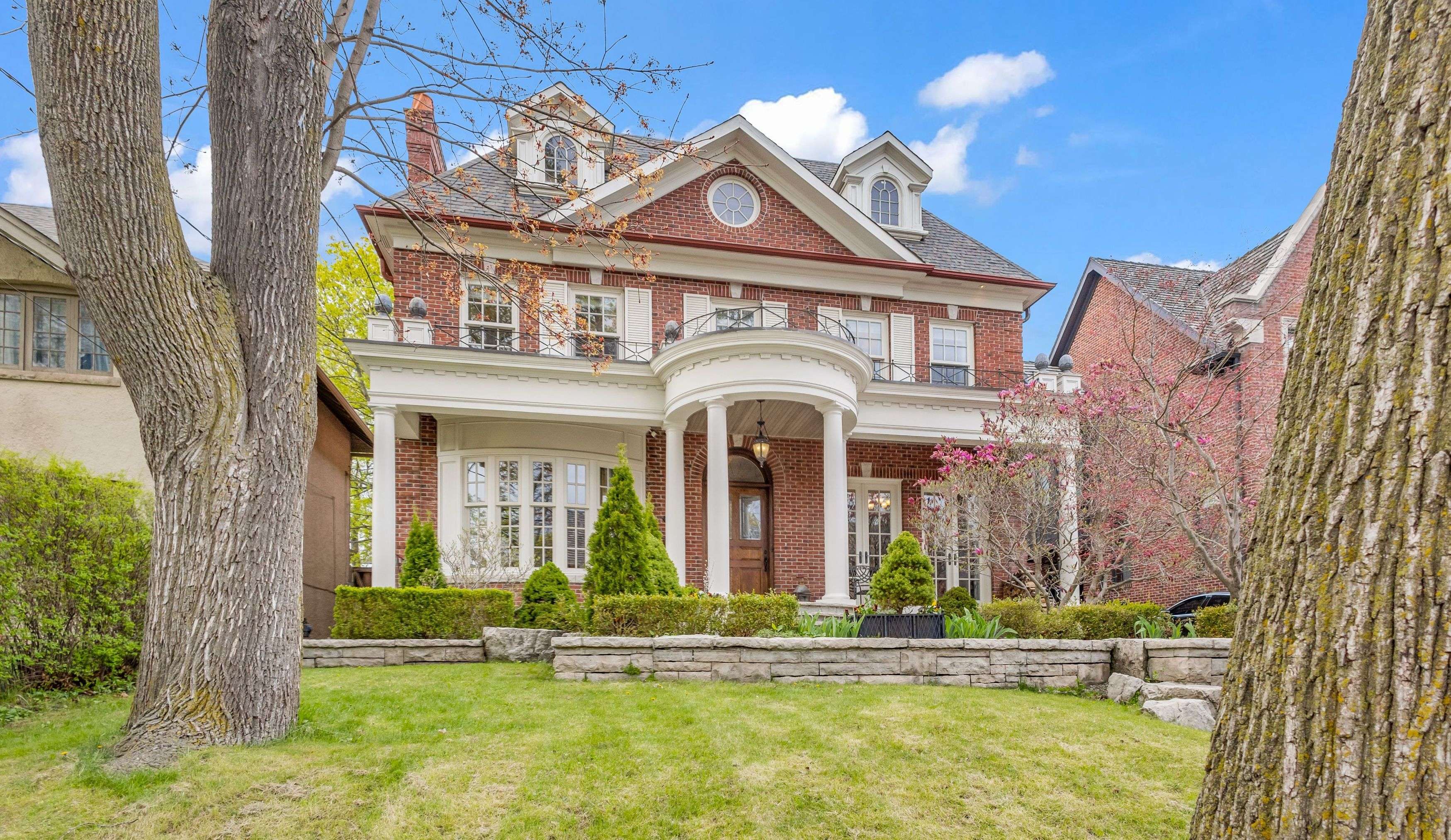 104 Dawlish AVE, Toronto C04, ON M4N 1H3