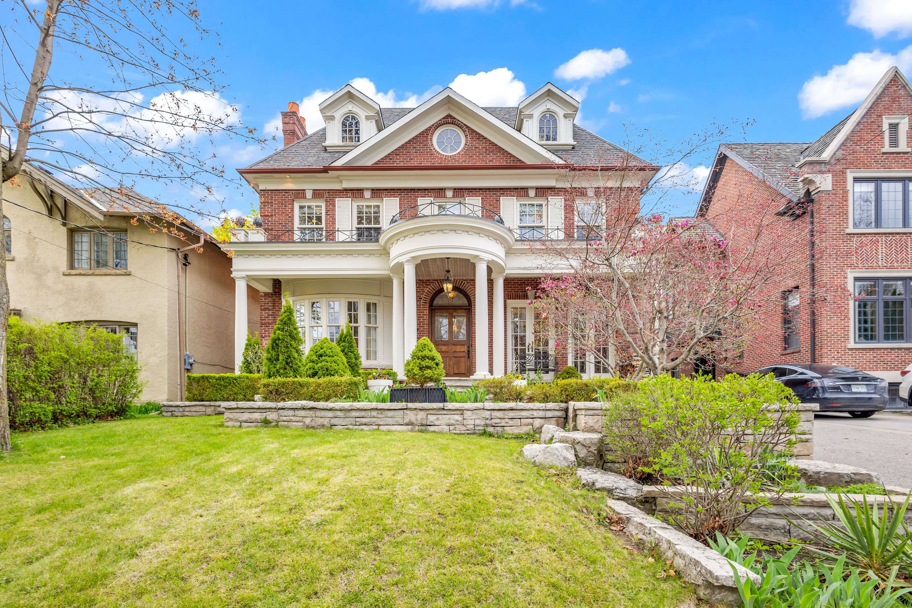 104 Dawlish AVE, Toronto C04, ON M4N 1H3