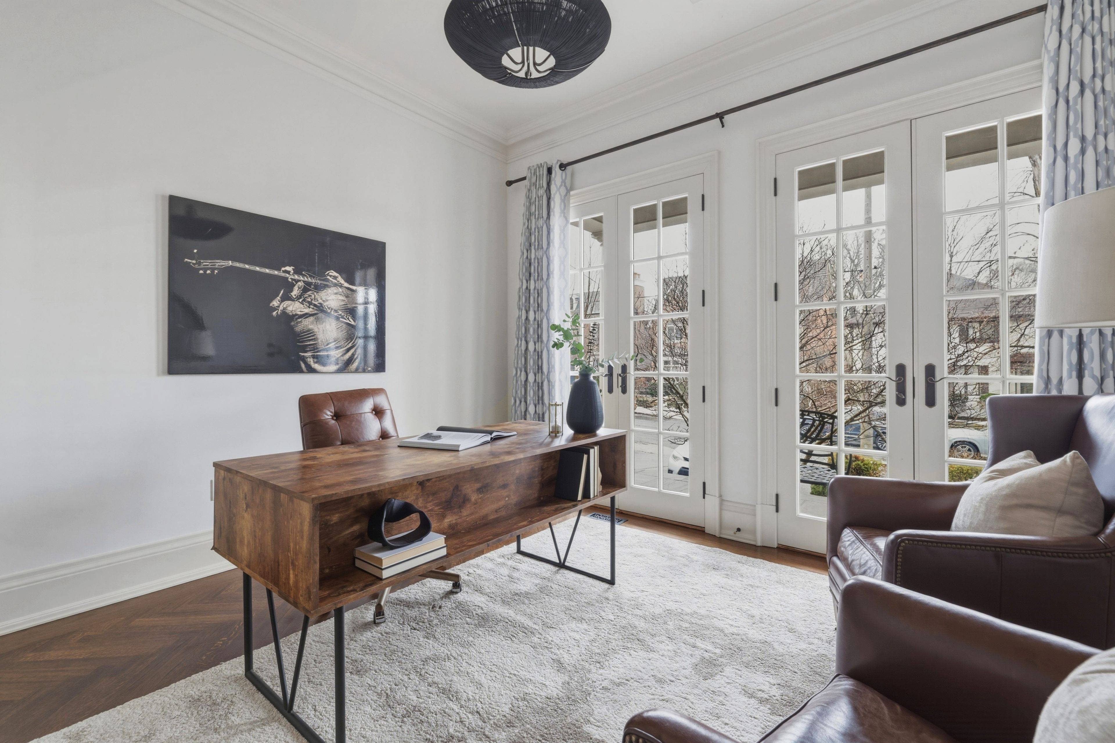 104 Dawlish AVE, Toronto C04, ON M4N 1H3