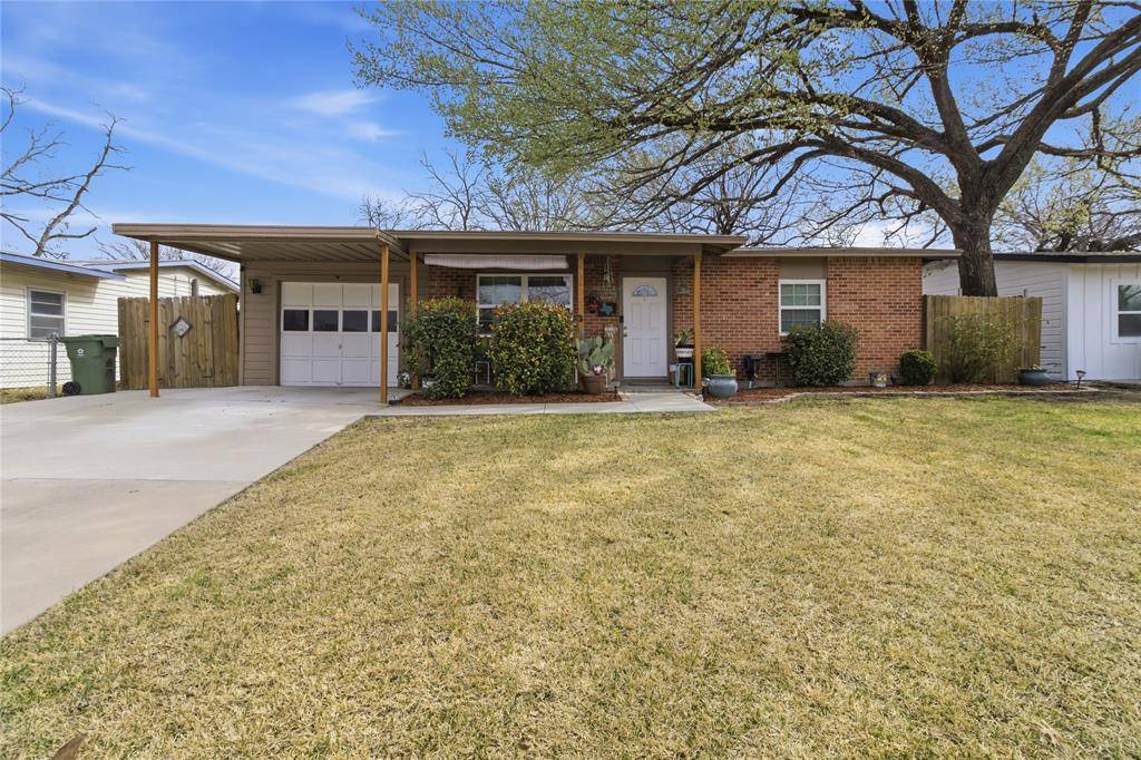 1419 Swiss Street, Arlington, TX 76010