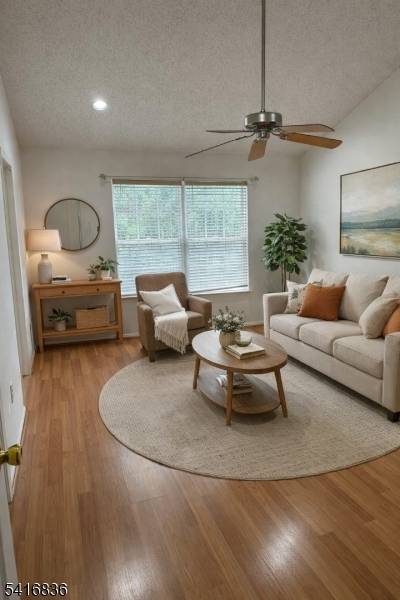 120 Columbus Dr, Franklin Twp., NJ 08823