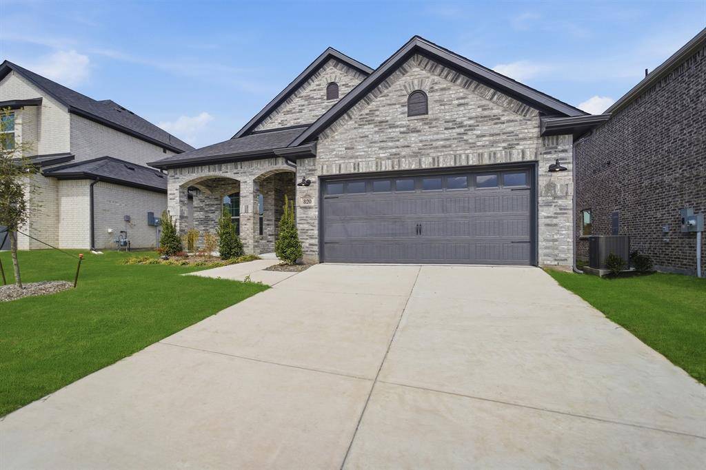 820 Metcalf Drive, Princeton, TX 75071