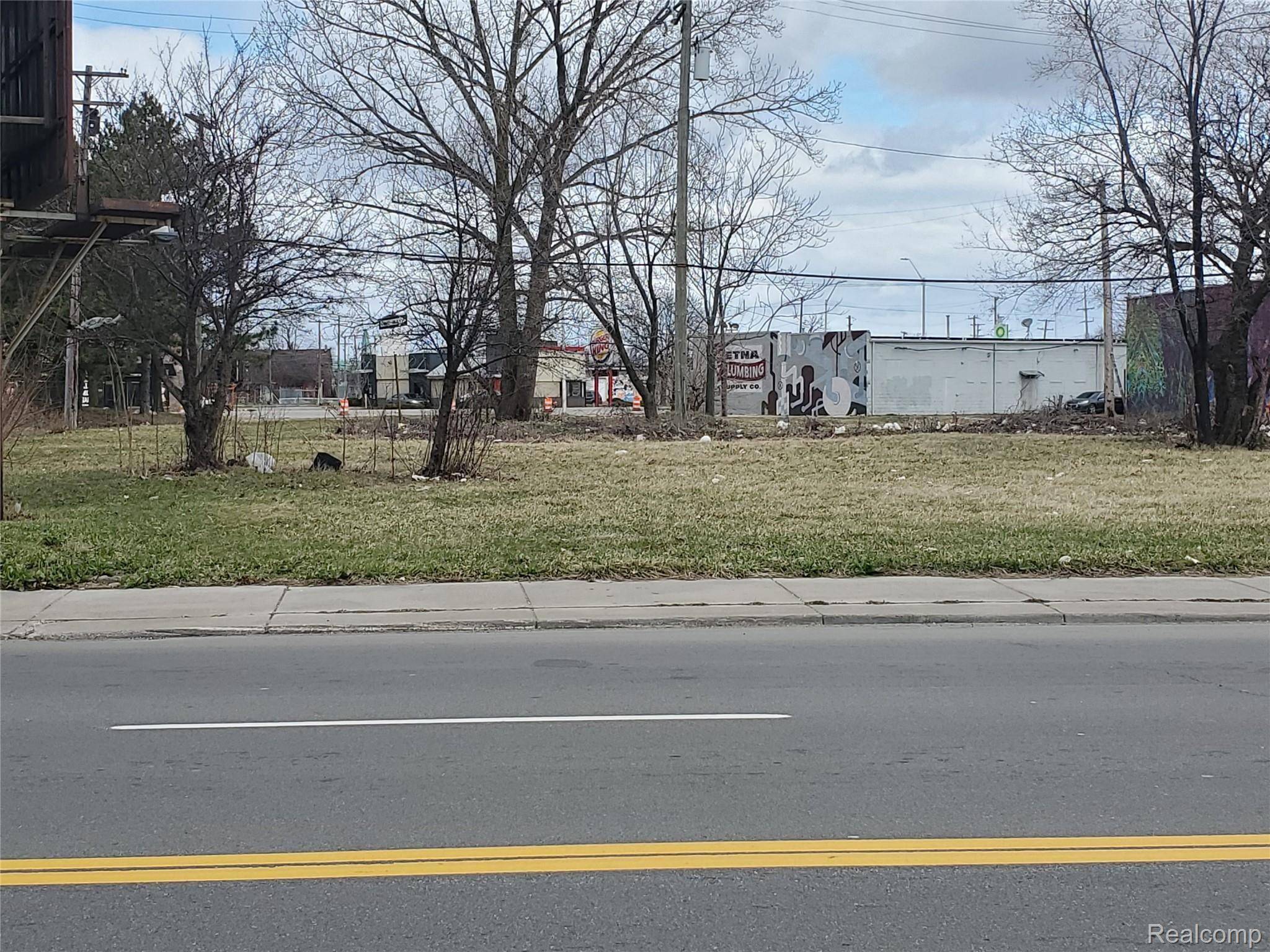 2133 E VERNOR, Detroit, MI 48207