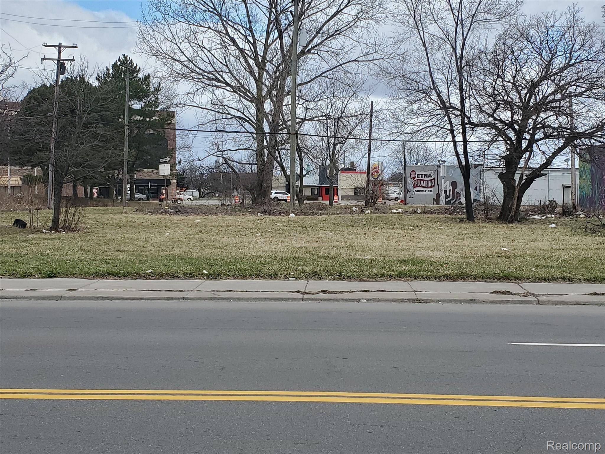 2133 E VERNOR, Detroit, MI 48207