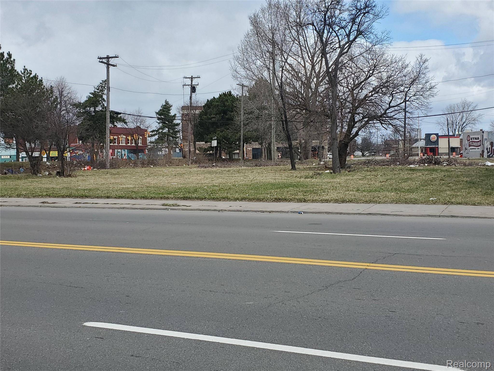 2133 E VERNOR, Detroit, MI 48207